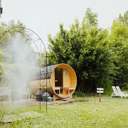 Campsite Back To Nature Basic Hut Casa Biron