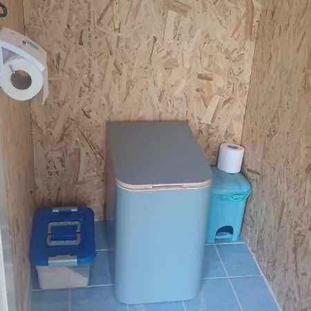 Campsite Back To Nature Basic Hut Casa Biron